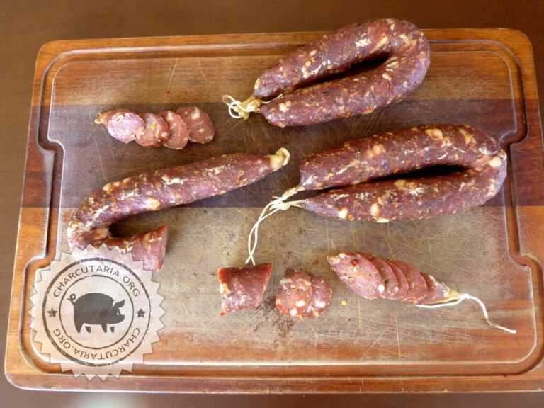 Receita de Linguiça Calabresa Curada